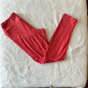 Lularoe Heathered Red OS leggings